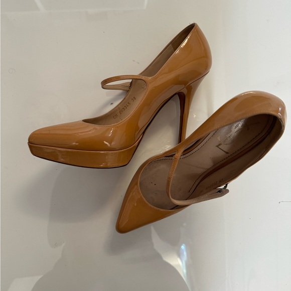 Saint Laurent platform heels. - Picture 4 of 5